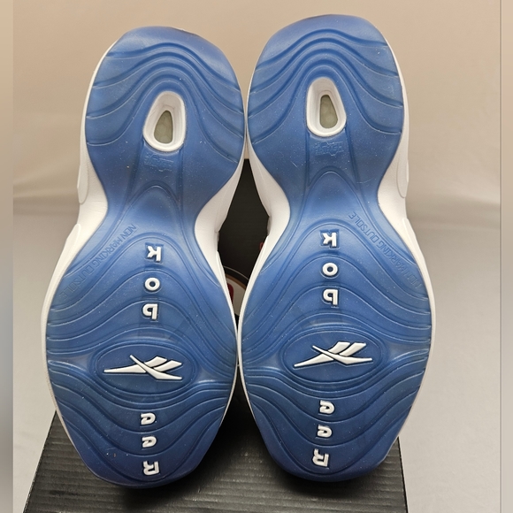 New kids Reebok Question mid. Size 7y - Picture 2 of 6